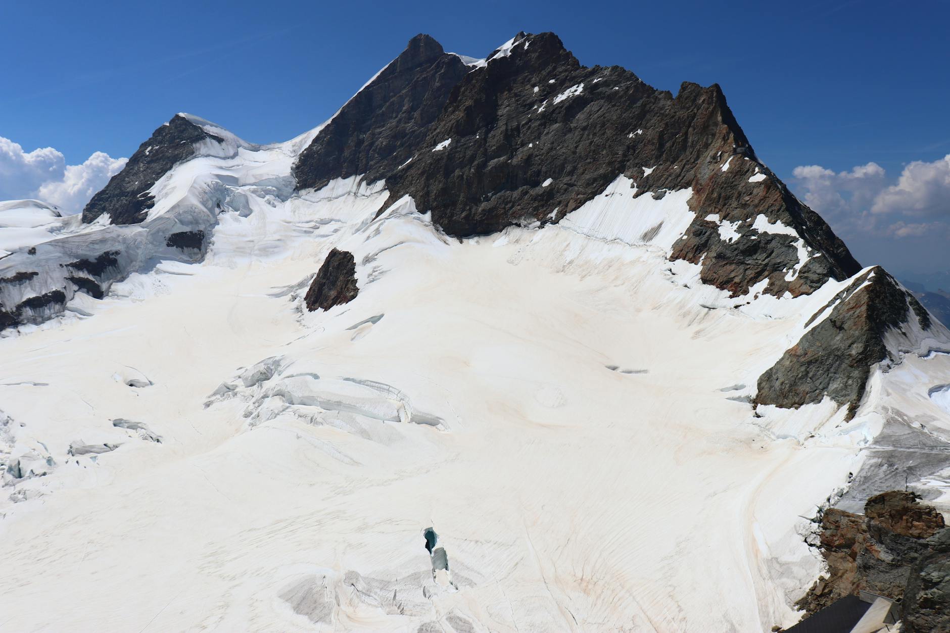 Ascension du Gran Paradiso (4 061 m) en 2026 : guide complet de la voie normale