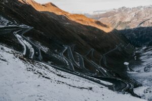 Réouverture des cols alpins : dates 2026